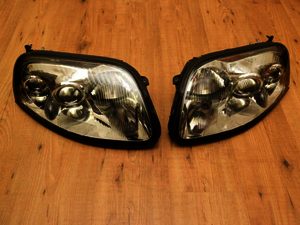 Toyota (94+) Toyota Supra JZA80 headlights (glass)